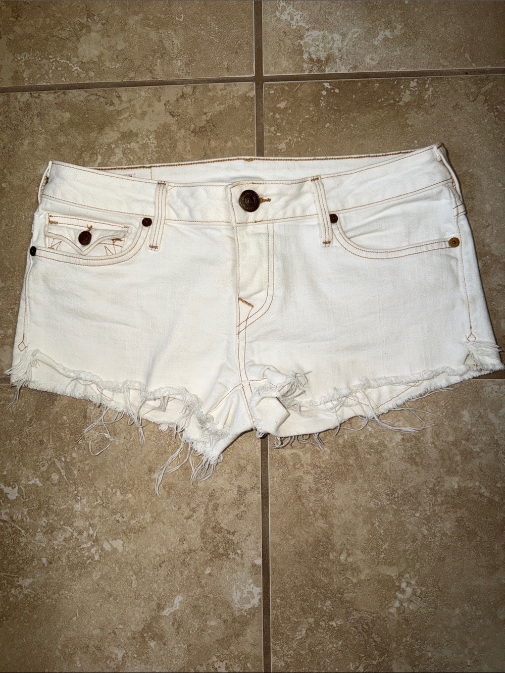 True Religion Cream/Off-White Denim Cut-Off Shorts Size 30